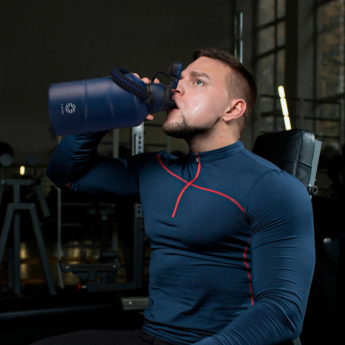 Stainless Steel Thermos, Large Capacity, Cold and Hot Vacuum Bottle with Magnetic Force Cap and Rope, Gym, 1.9L